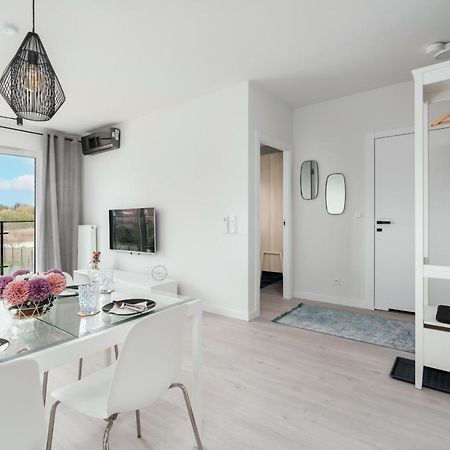 Stara Cegielnia Lake View Apartment By Renters Prestige Poznan Exterior photo