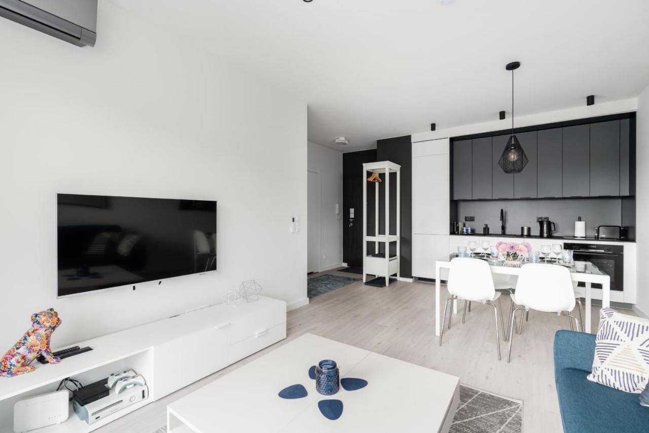 Stara Cegielnia Lake View Apartment By Renters Prestige Poznan Exterior photo